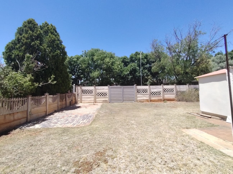 7 Bedroom Property for Sale in Fichardt Park Free State